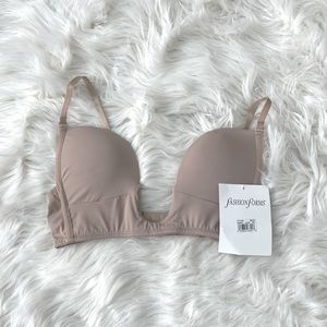 ✨NWT✨ {Fashion Forms} Seamless U Plunge Bra